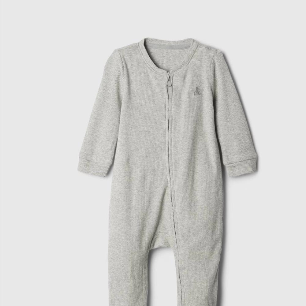 NWOT Gap Baby cozy footie for your LO! 3-6 months